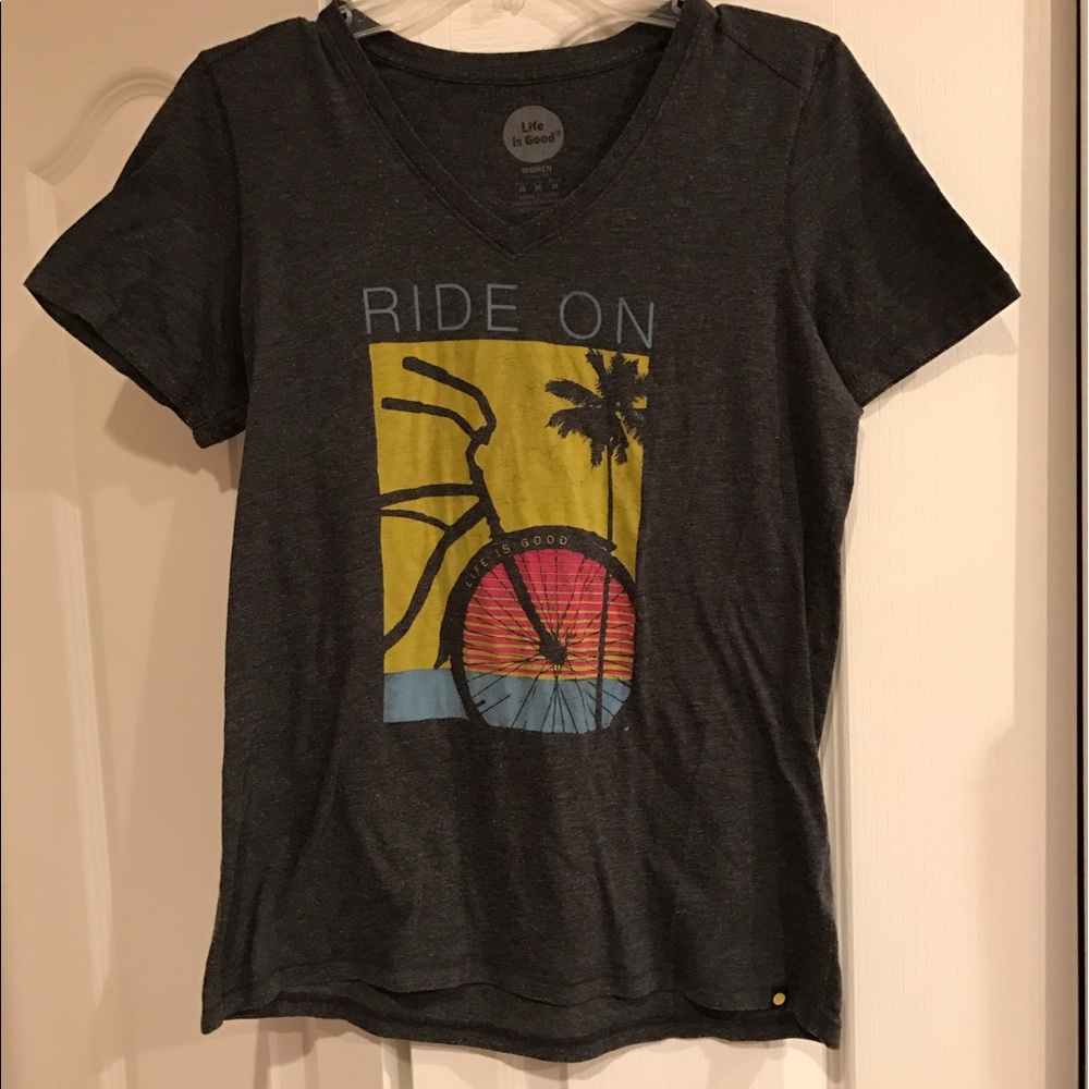 LIFE IS GOOD women's medium fitted tshirt grey