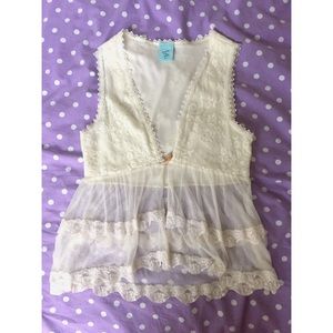 Romantic Lacy Vest-- Excellent Condition