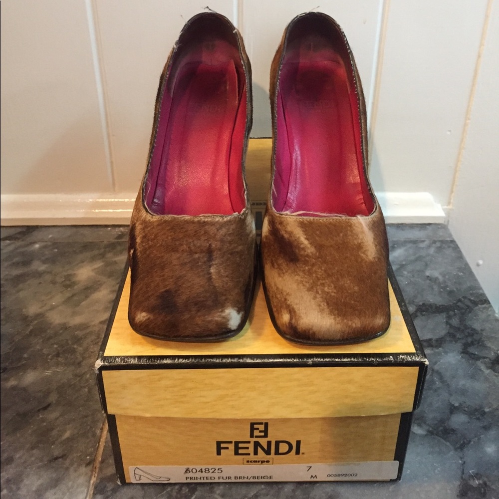 Fendi Printed Fur Brown/Beige size 7