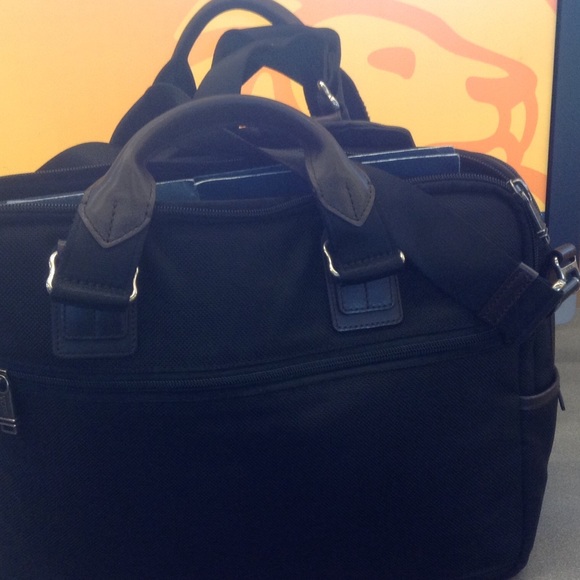 Tumi Bags Tumi Andersen Commuter Bag Poshmark