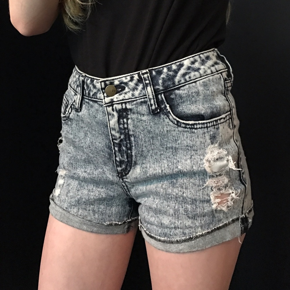 HIGH WAISTED ACID WASH SHORTS