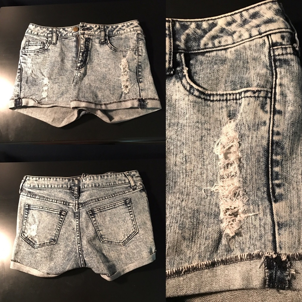 HIGH WAISTED ACID WASH SHORTS - Picture 3 of 4