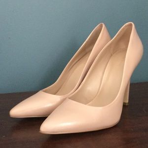 Saks Fifth Avenue Nude Pointy Toe Pumps Heels 7.5