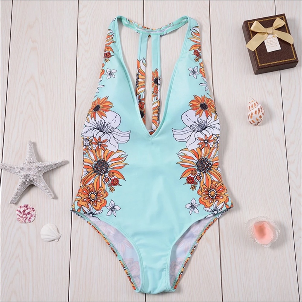 💦Just In💦 One piece Monokini swimsuit - Picture 3 of 4