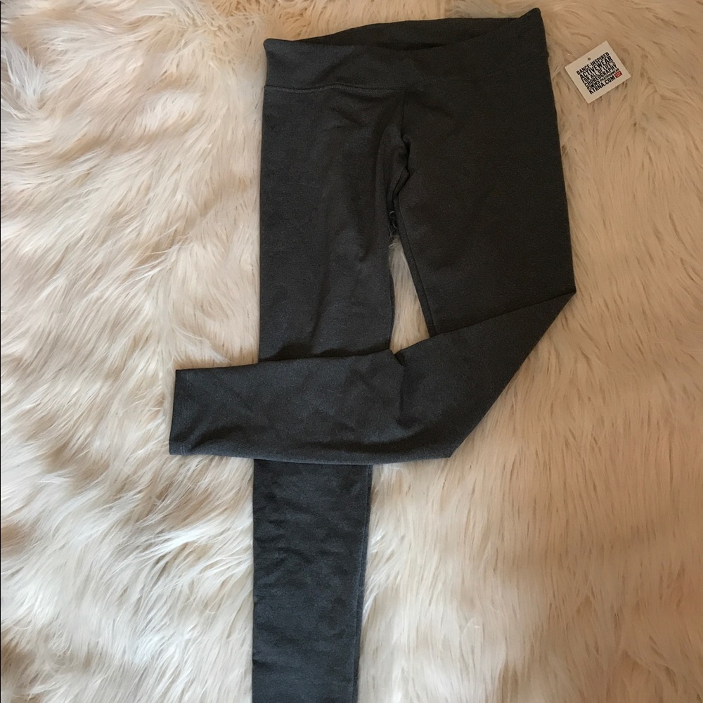 Light grey full length yoga pants