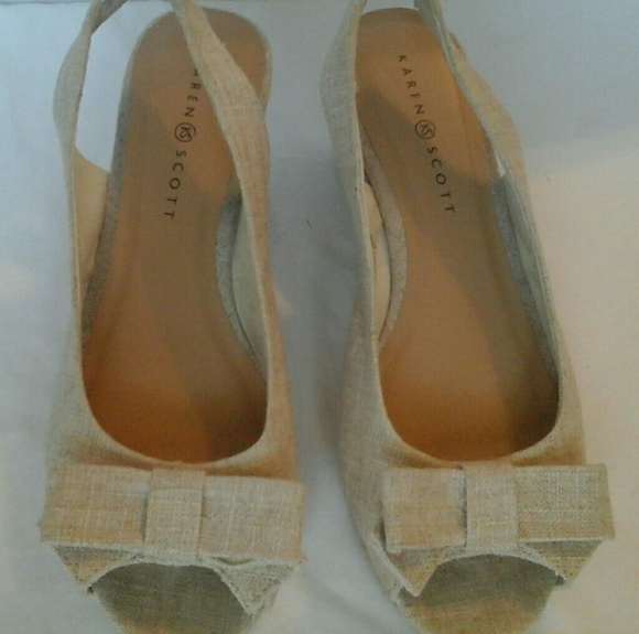 Karen Scott Wedges - Picture 1 of 3
