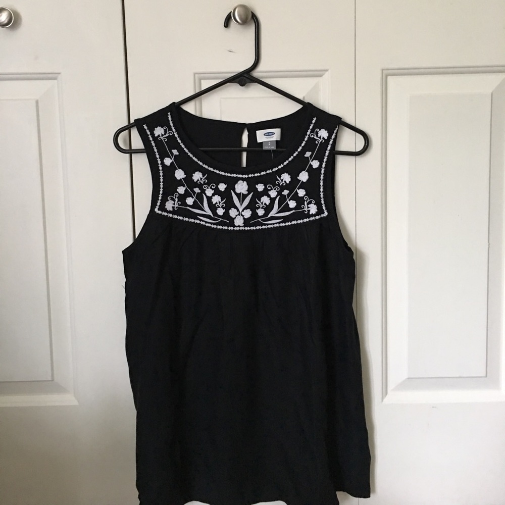 Old Navy Embroidered-Yoke High-Neck Tank