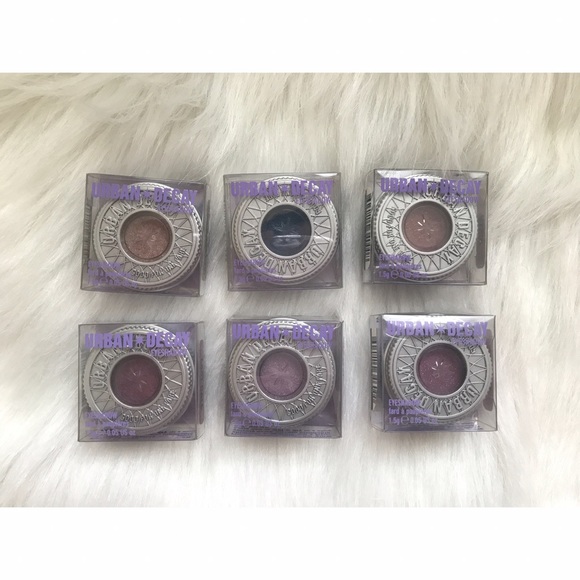 Urban Decay Other - URBAN DECAY DELUXE EYESHADOW