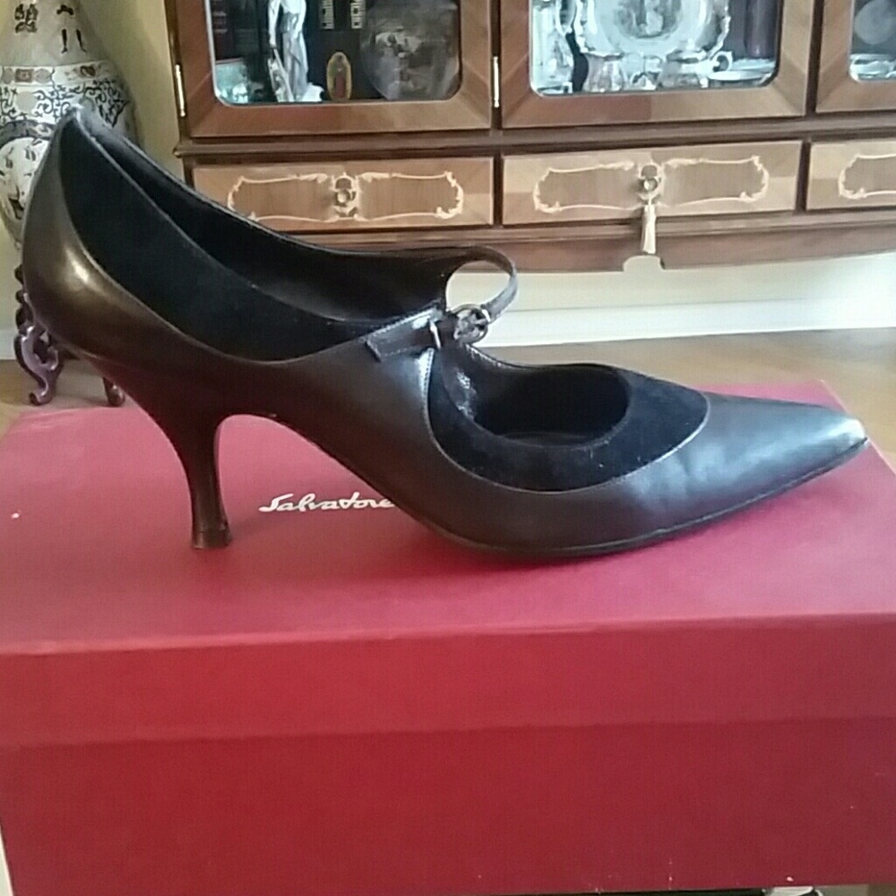 Salvatore Ferragamo brand new elegant shoes