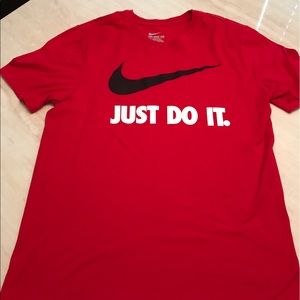 Men's Nike shirt