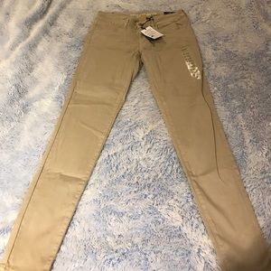 Kaki colored jeans