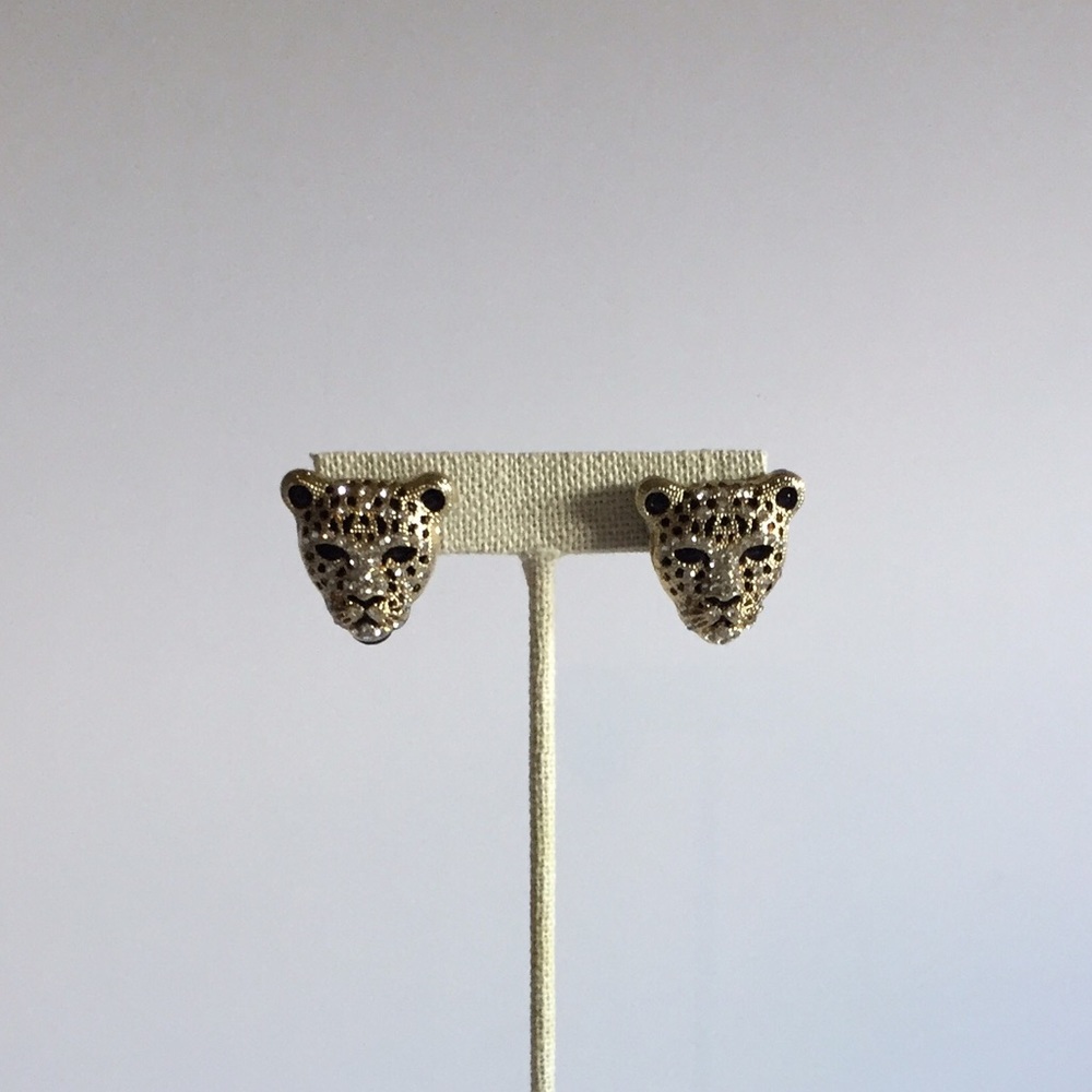 Panther studs