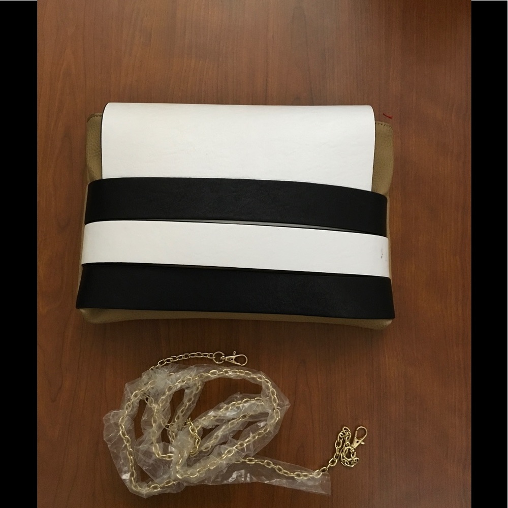 Brown black white clutch