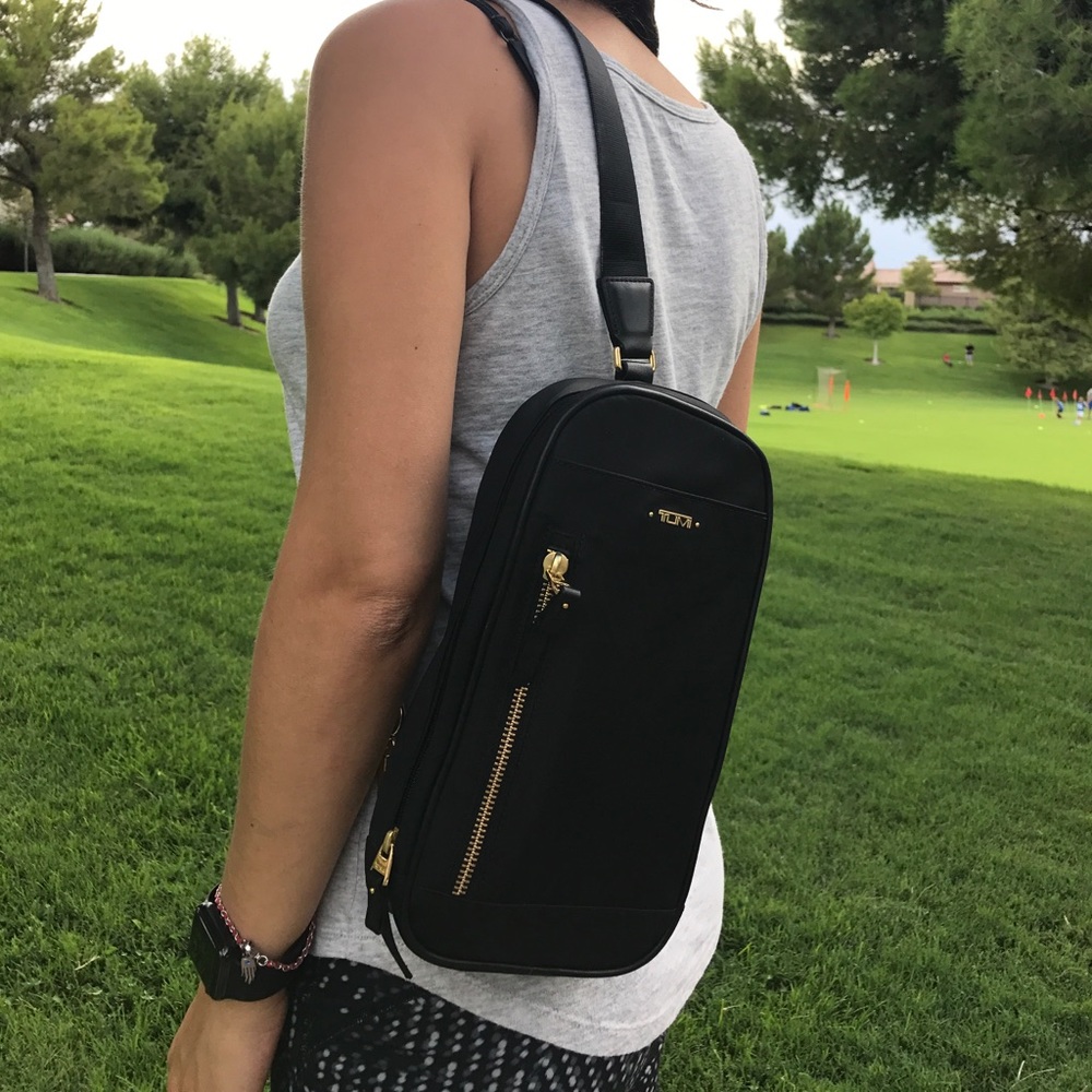 Tumi Mila Small Sling VOYAGEUR Black - Picture 8 of 8