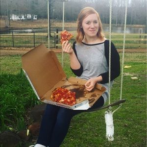 Meet your Posher, Courtney