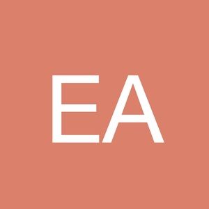 Meet your Posher, Evangelia