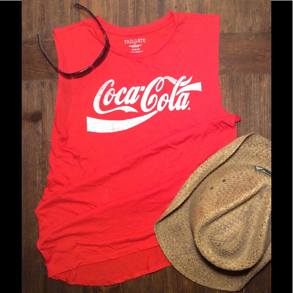 AE Coca-Cola tank top. (M)