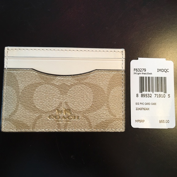 Coach Handbags - NWT Coach card case