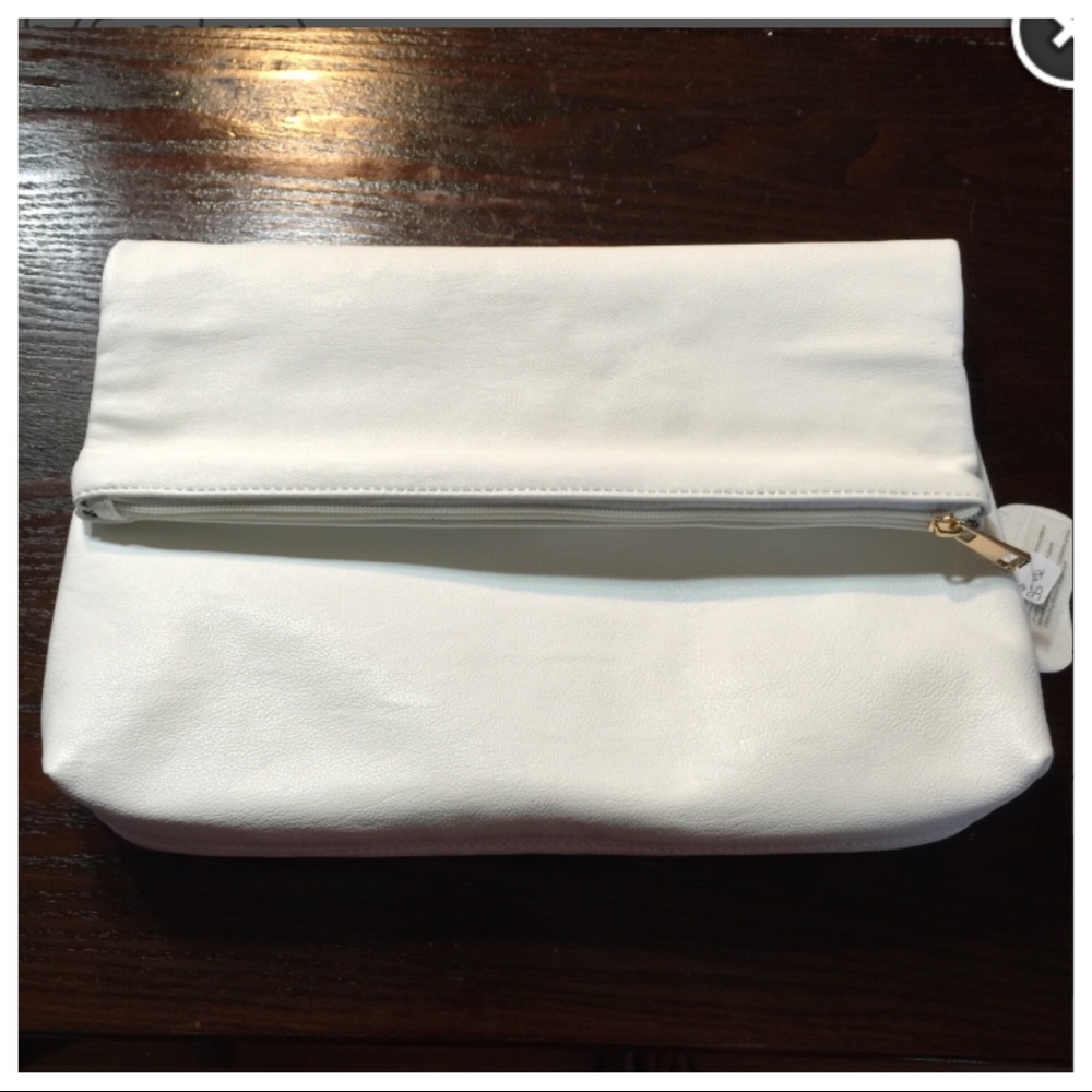 White roll clutch
