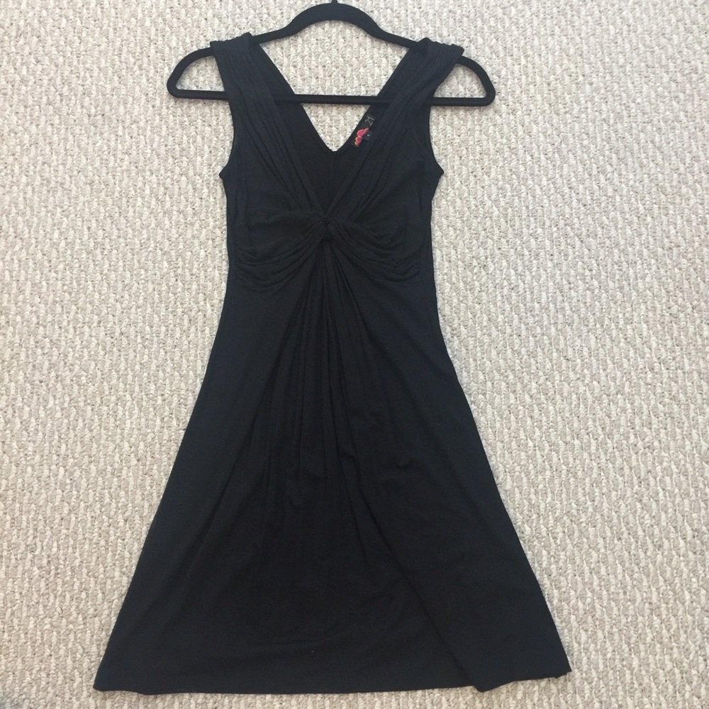 Forever 21 black dress