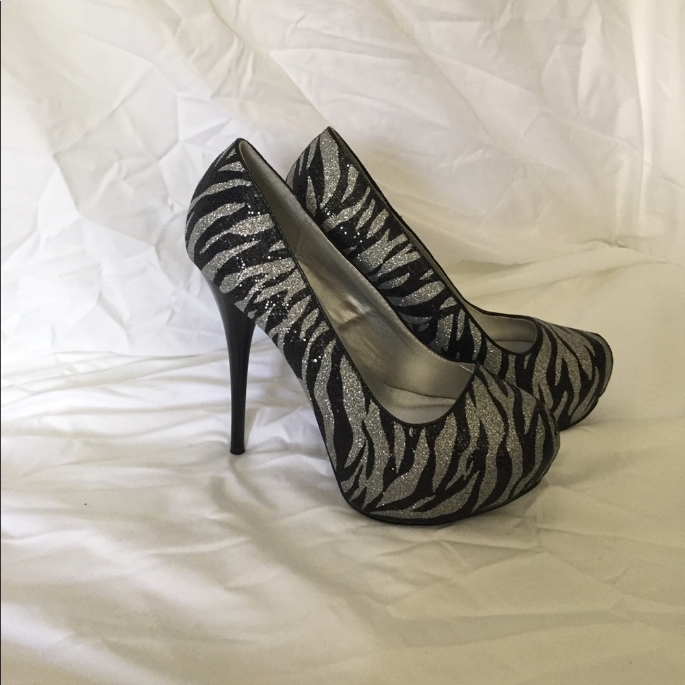 Shi glitter zebra high heels