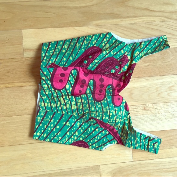 Crop top - Picture 1 of 3