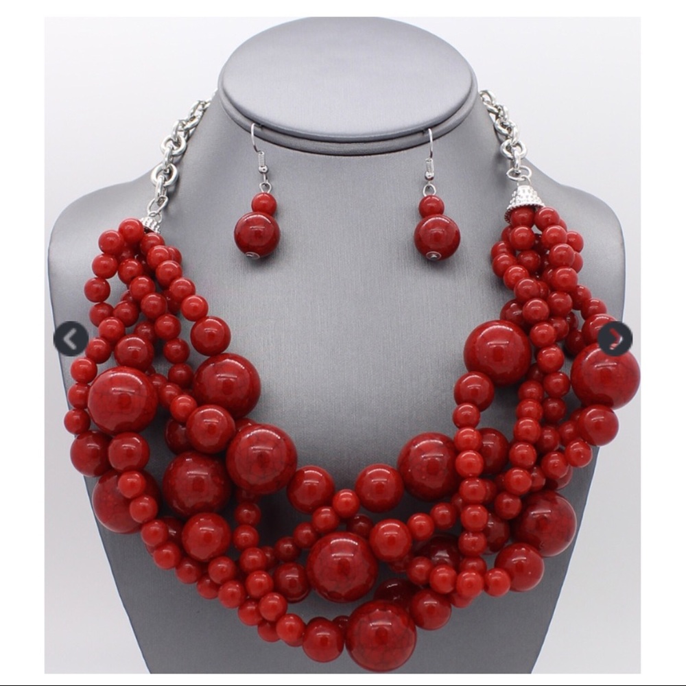 Red pearl necklace