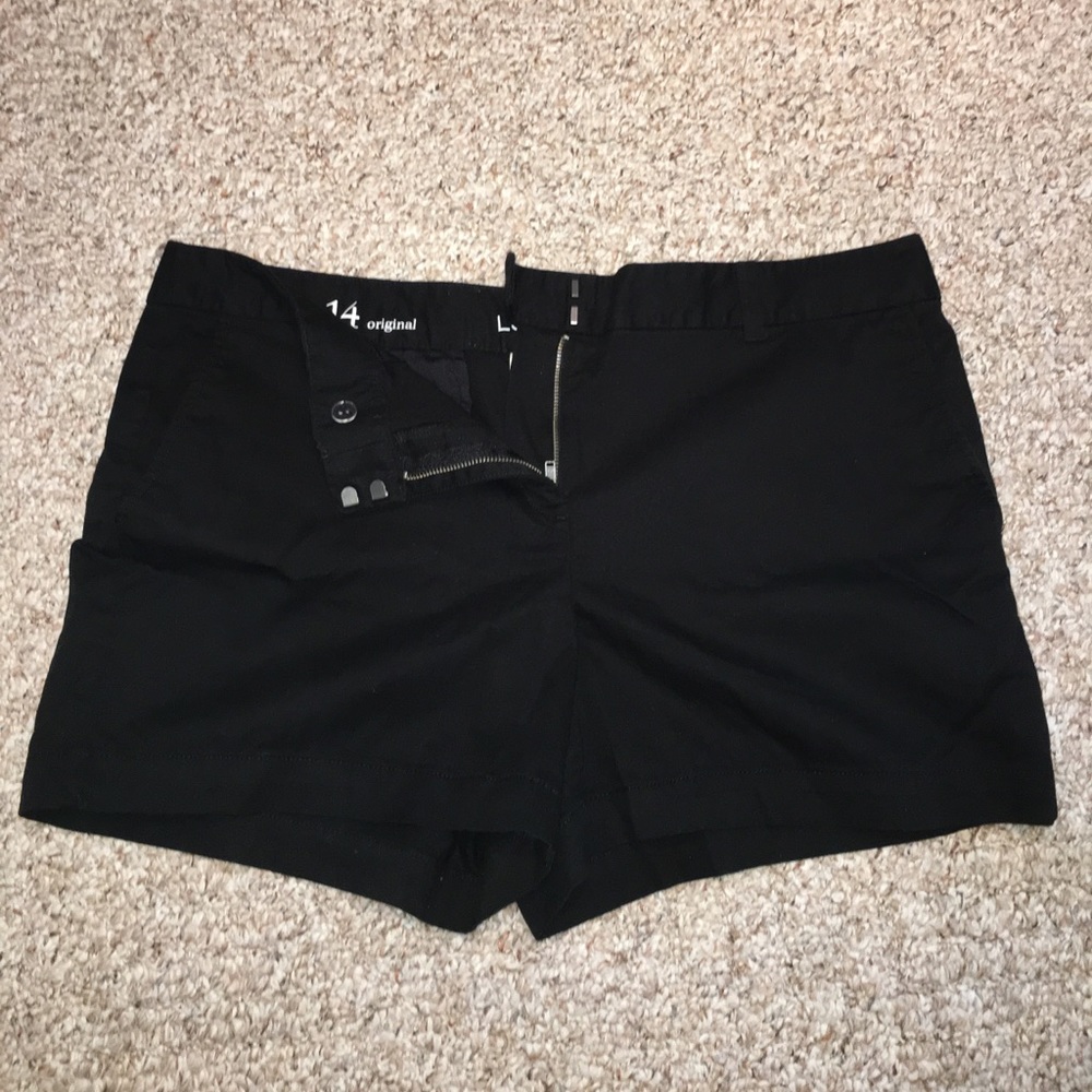 LOFT comfy black shorts!!