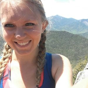 Meet your Posher, Abby