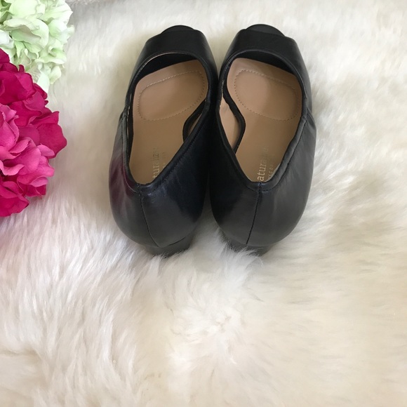 NEW. Black leather wedge heels. Comfortable for wide feet - Picture 3 of 3