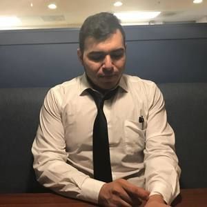 Meet your Posher, Moises