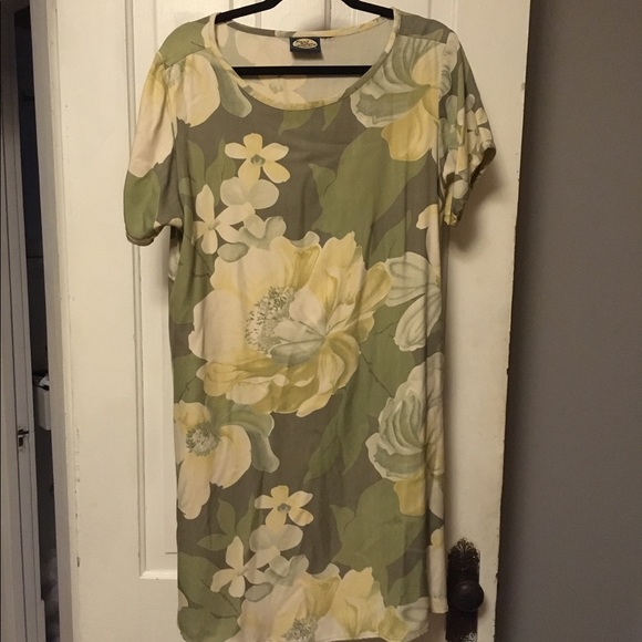 Tommy Bahama dress - size 10 - floral dress - Picture 2 of 3