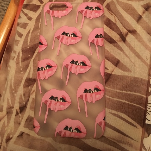 Kylie Jenner phone case - Picture 1 of 1