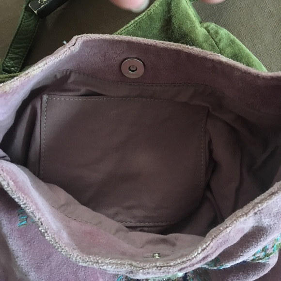 Two urban outfitters large velvet bags - Picture 4 of 4