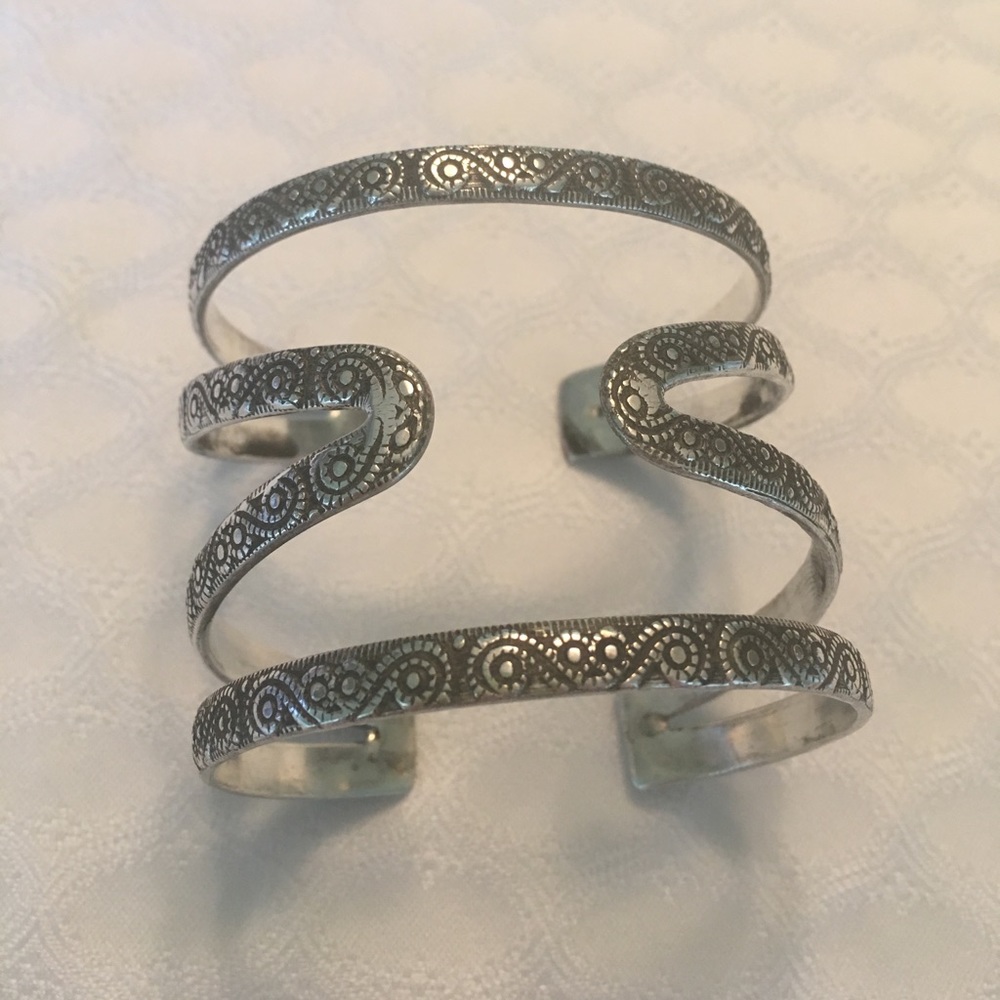 Silvertone Etched Cuff