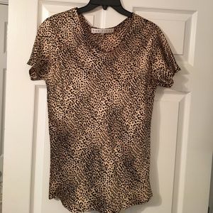 VAN TISSE    Short Sleeve Top