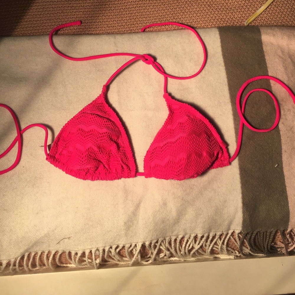 pink bikini top !!