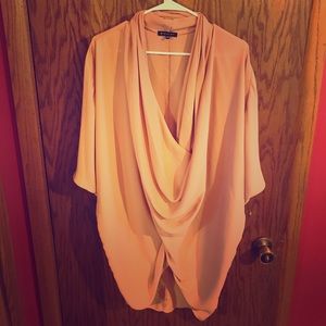 Size S/M light pink flowy tunic!