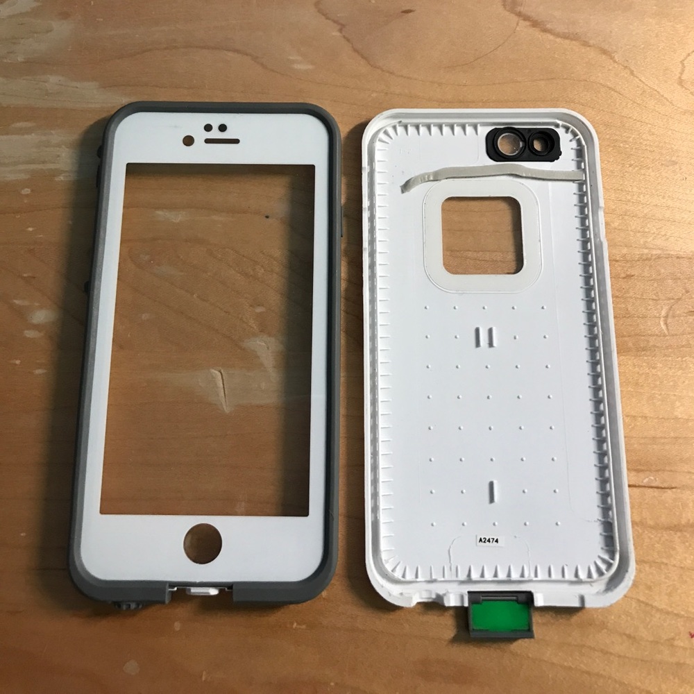 iPhone 5 life proof