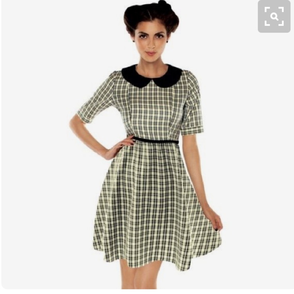 Retrolicious plaid dress