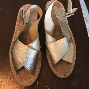 Never worn esperillas shoes.