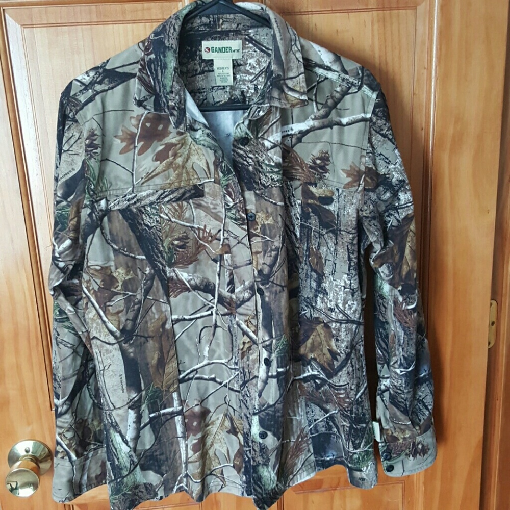 Women's camo long sleeve