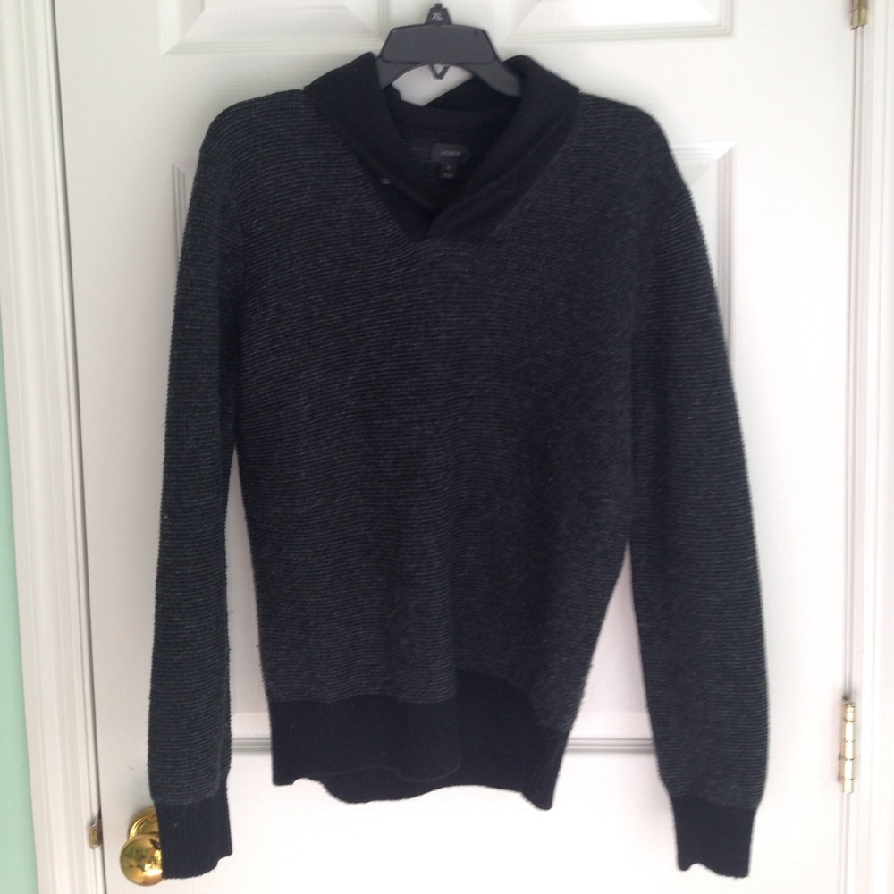 J Crew %100 wool v neck