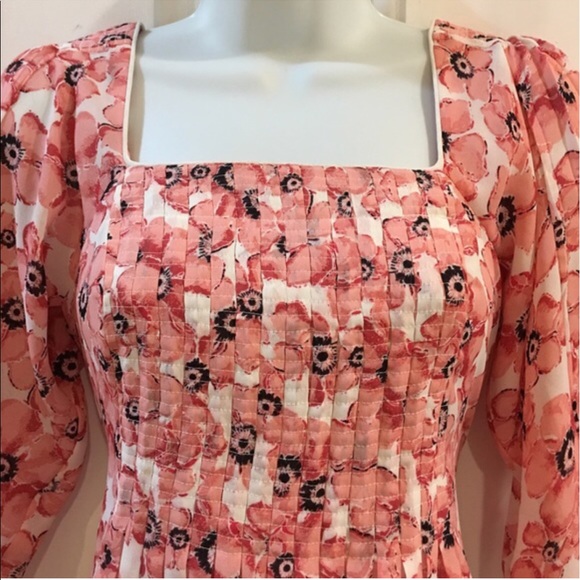 Ann Taylor Loft Beautiful Floral Pleated Blouse - Picture 2 of 4