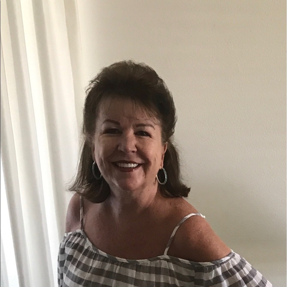 Meet your Posher, Paula - Picture 2 of 4