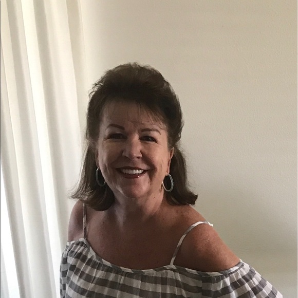 Meet your Posher, Paula - Picture 2 of 4