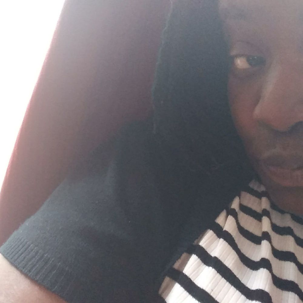 Meet your Posher, Latisha