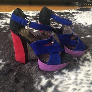 🎉HP 🎉 Dolce Vita Tri-Colored Block Heel Sandals