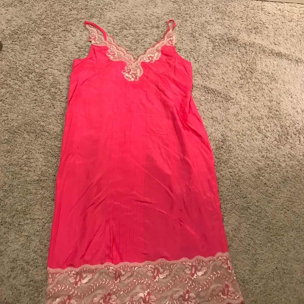 Lace camisole dress in pink