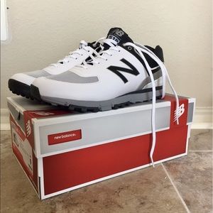 New Balance Men spikeless golf shoes
